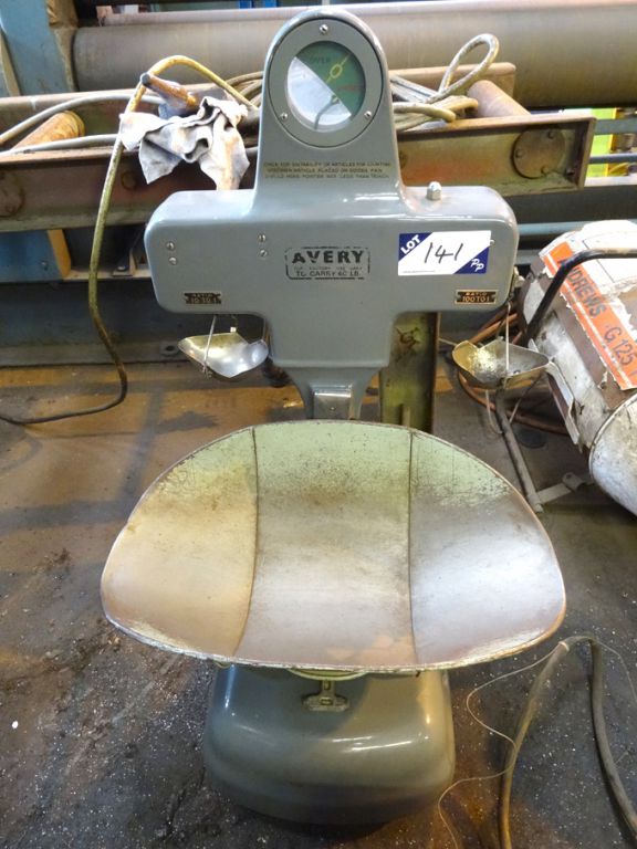 Avery 13410 pan scales to 40lbs