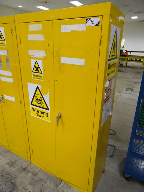 Yellow metal 2 door flammable liquid cupboard, 900...