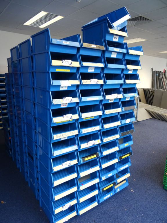 20x Treston blue plastic stackable storage bins, 4...