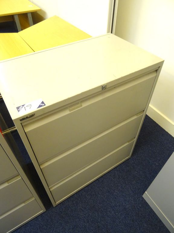 Bisley 3 drawer metal storage cupboard, 800x1000x4...