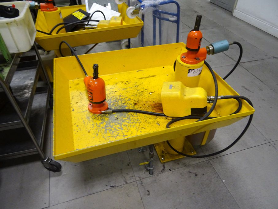 Floor mounted hydraulic testing station with Spenc...