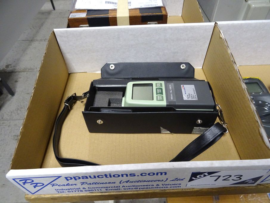 Mitutoyo SJ-201 portable surface roughness tester...