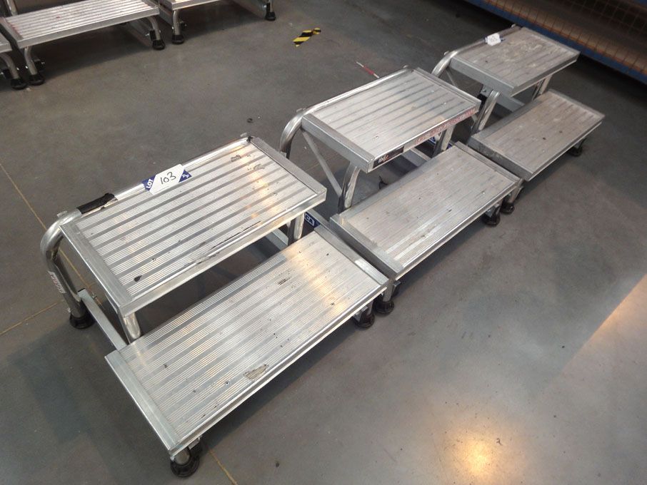 3x Tubesca aluminium 2 step platform steps, 150kg...
