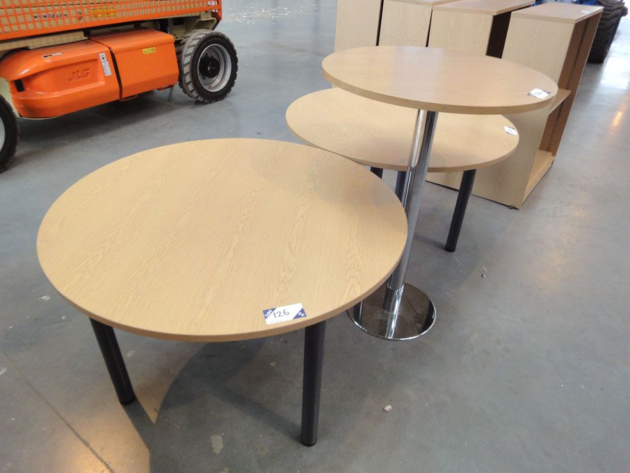2x light oak meeting tables, 1200mm dia & 800mm di...