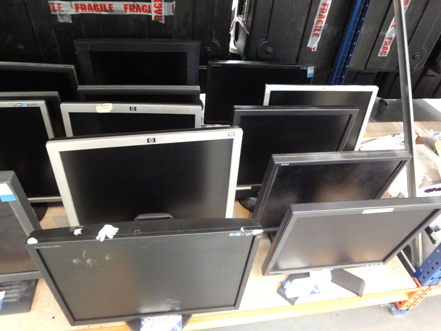 10x various HP, Dell, Samsung LCD monitors to 19"