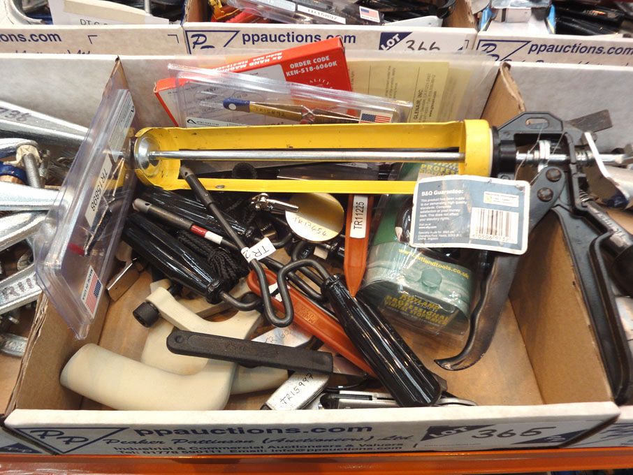 Qty various tools inc: cartridge guns, saws, pen k...