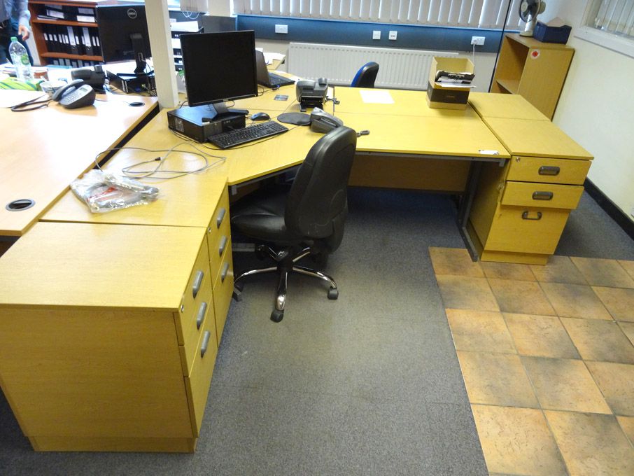 3x 2000x1050mm light oak corner desks with 3 drawe...