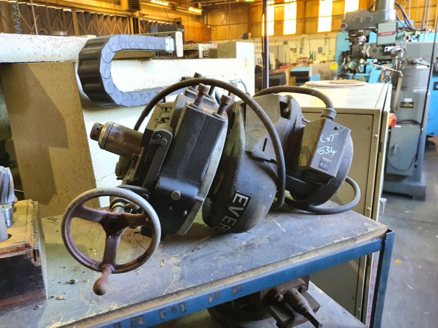 Everede compound slide attachment