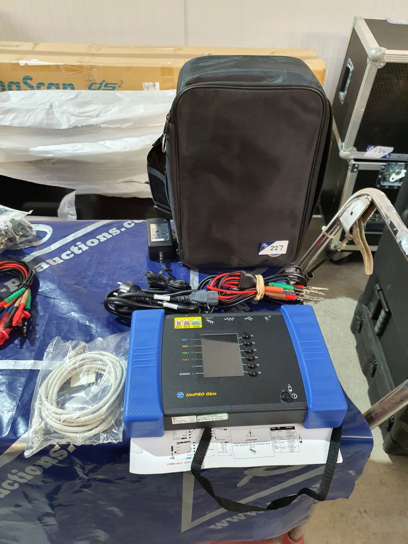 Ideal Networks UniPro Gbis DSL tester with accesso...