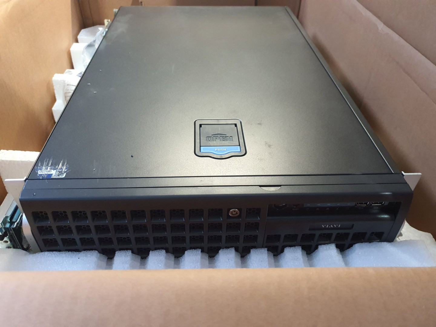 Supermicro X9DRG-QF 7047GR-TRF/FC475 server, 2x In...