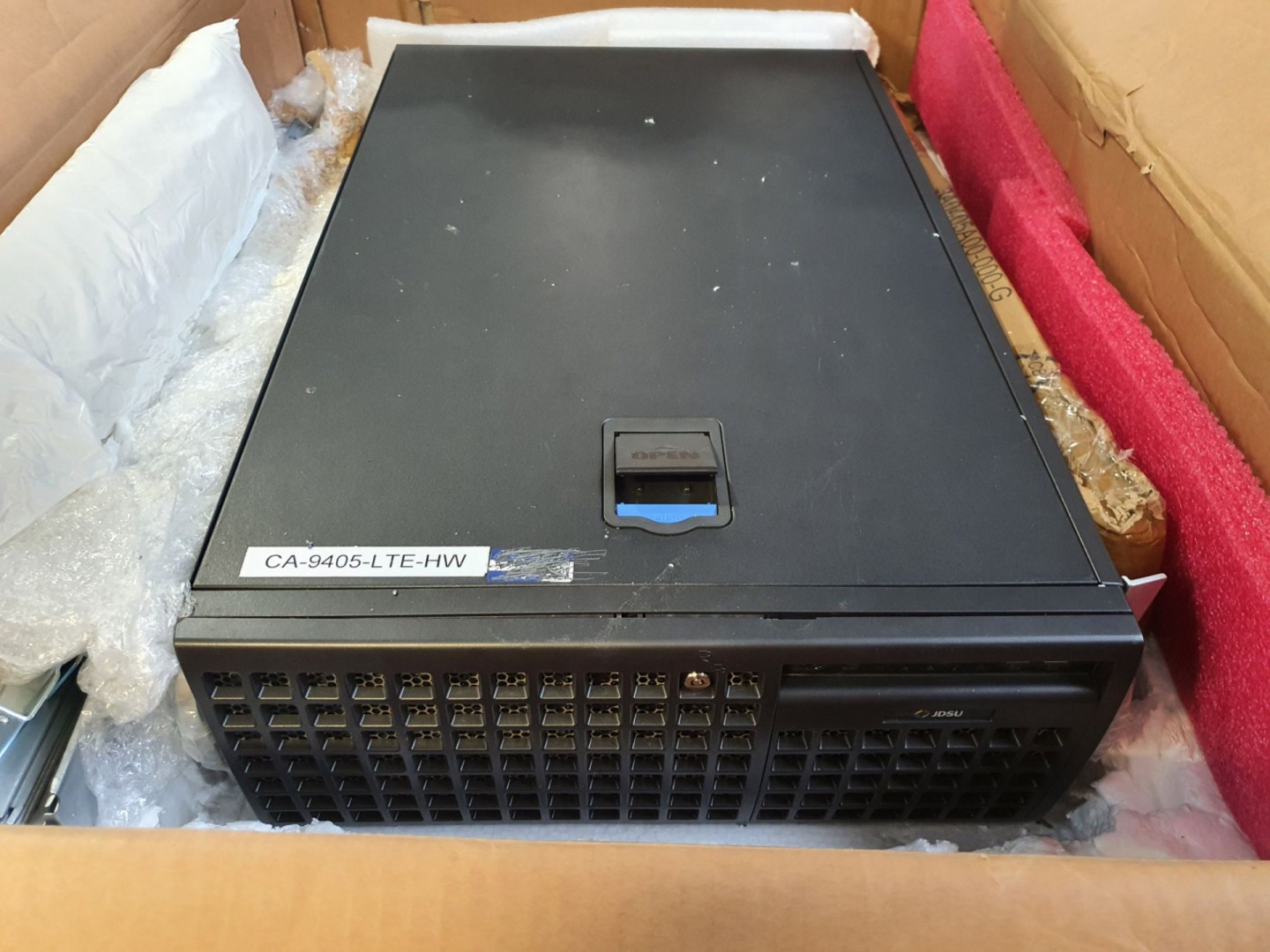 Supermicro X8DAH super server 4U, 2x Intel Xeon x5...