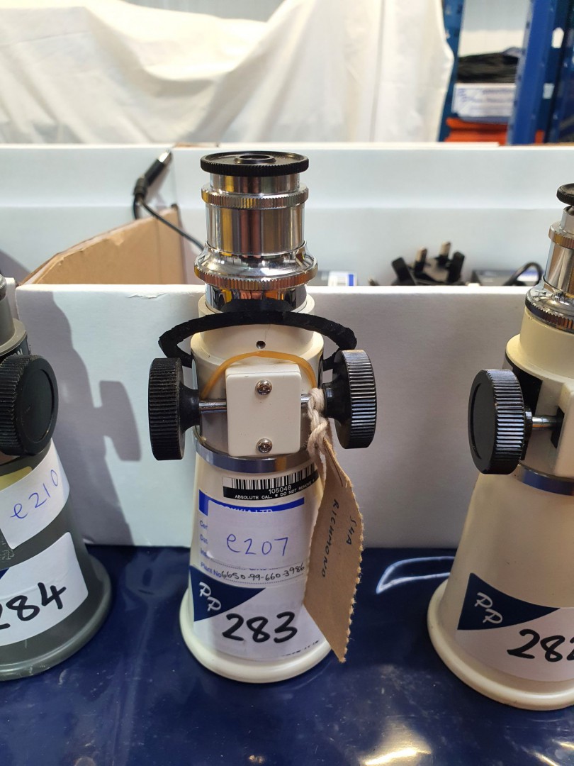 Racal 110205/A microscope (E207)