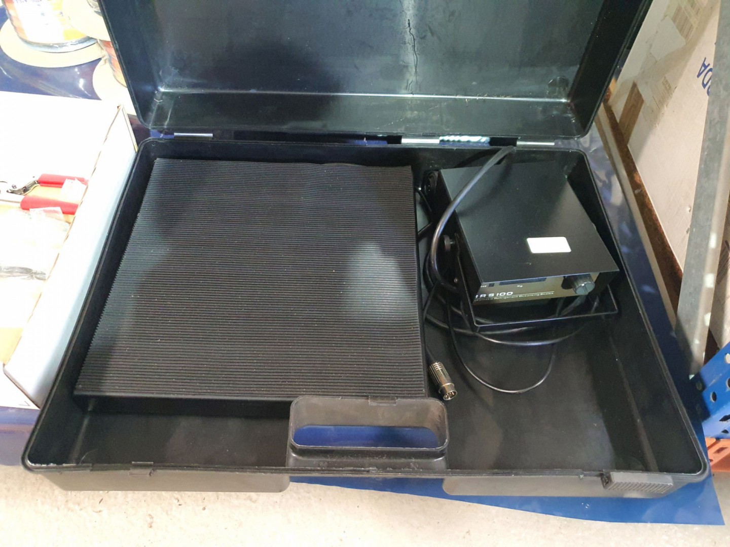 SI RRS100 automatic refrigerant decanting scales i...