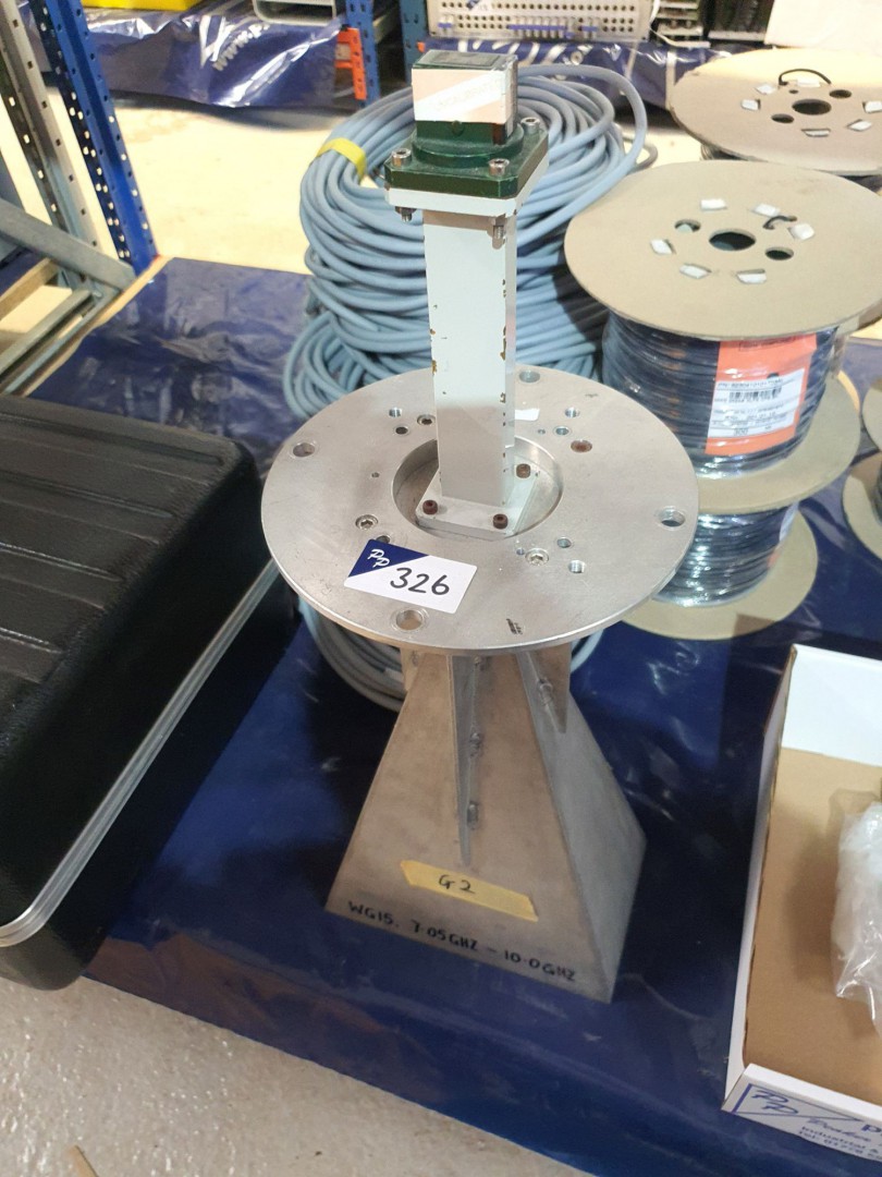Microwave horn, 7-10GHz with Flann SMA adapter (E2...