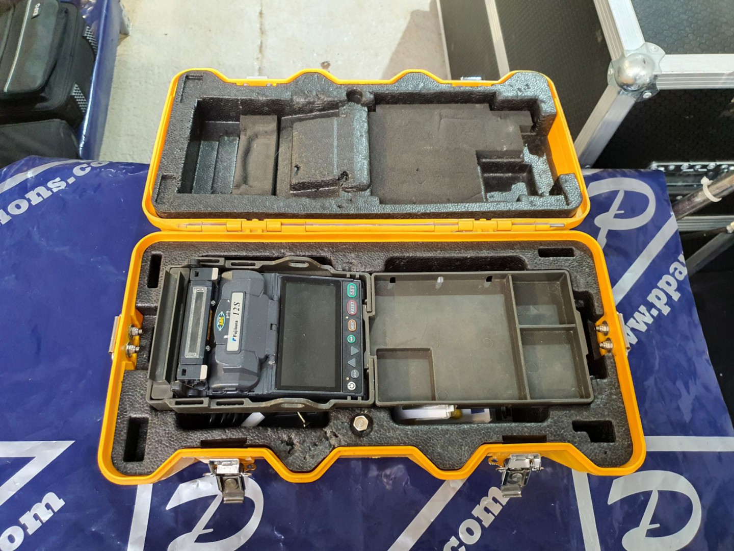Fujikura 12S fibre splicer, s/n 50JMJ0SWZL3NNWLV (...