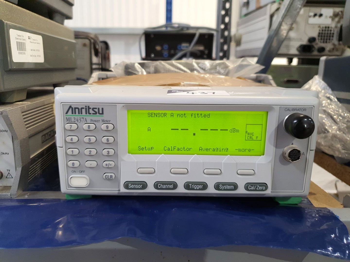 Anritsu ML2437A power meter with MA 2472A power se...