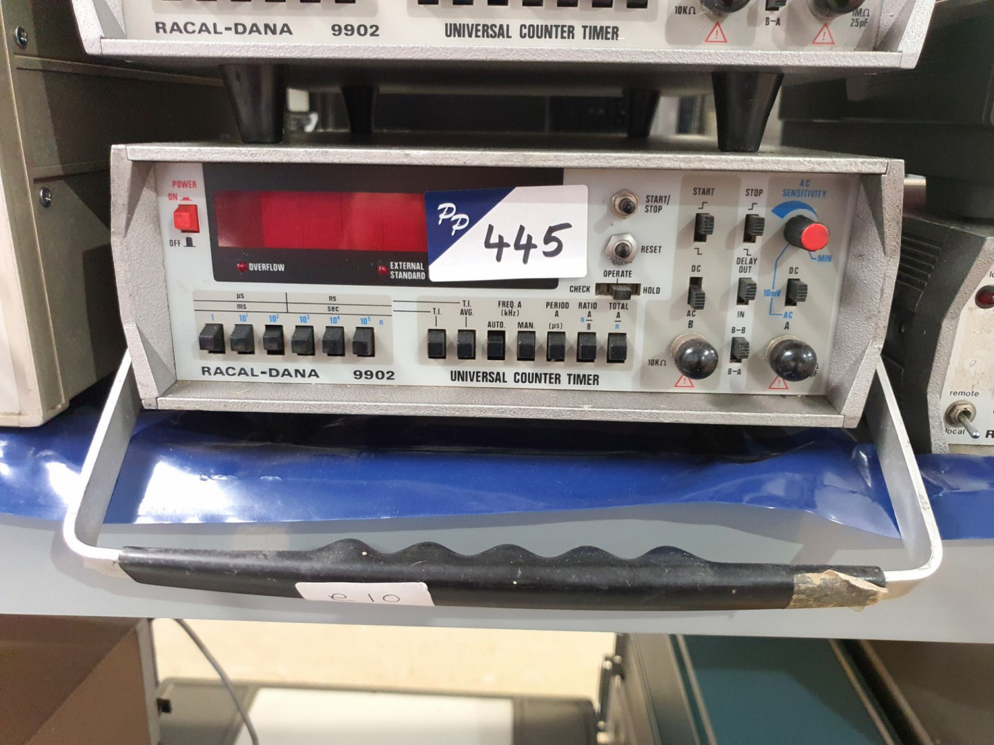 Racal Dana 9902 universal counter timer (E10)