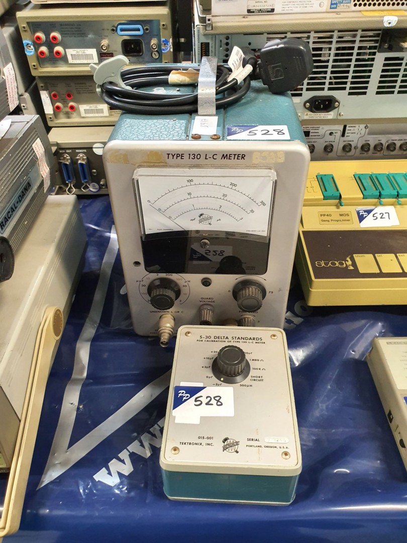 Tektronix 130 L-C meter with S30 Delta standards (...