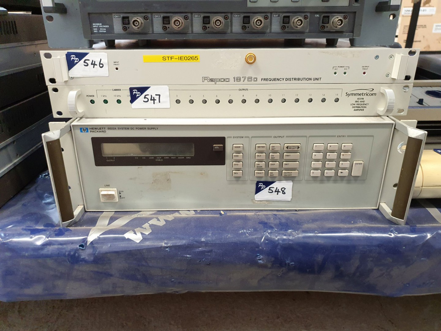 Symmetricom 4059B distribution amplifier, 15 outpu...