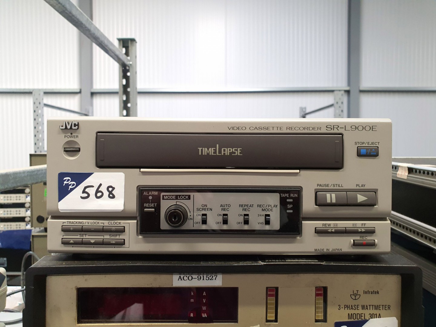 JVC SR-L900E video cassette recorder (timelapse) (...