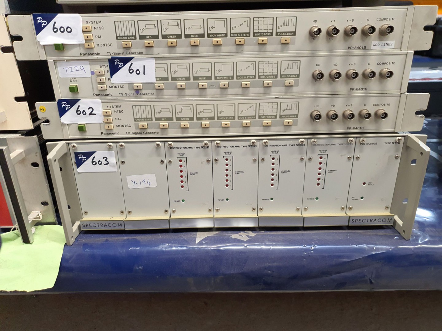 Spectracom 922B x3 922Cx1 & 911D distribution AMP...