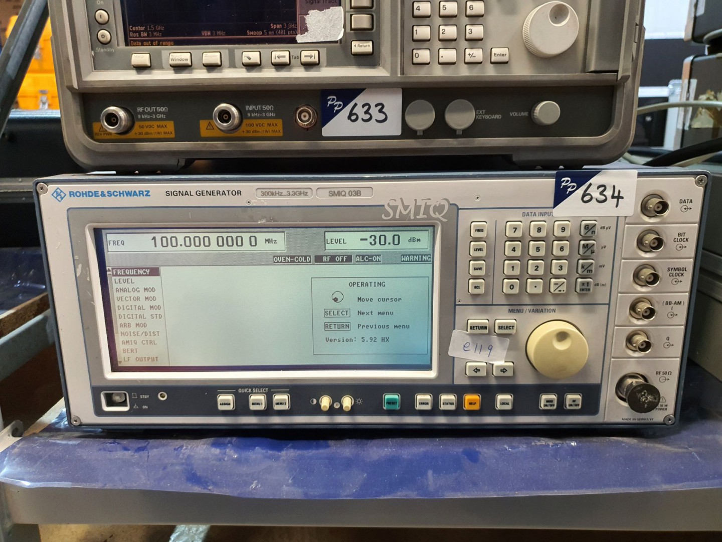 Rohde & Schwarz SMIQ 03B signal generator, 300kHz-...