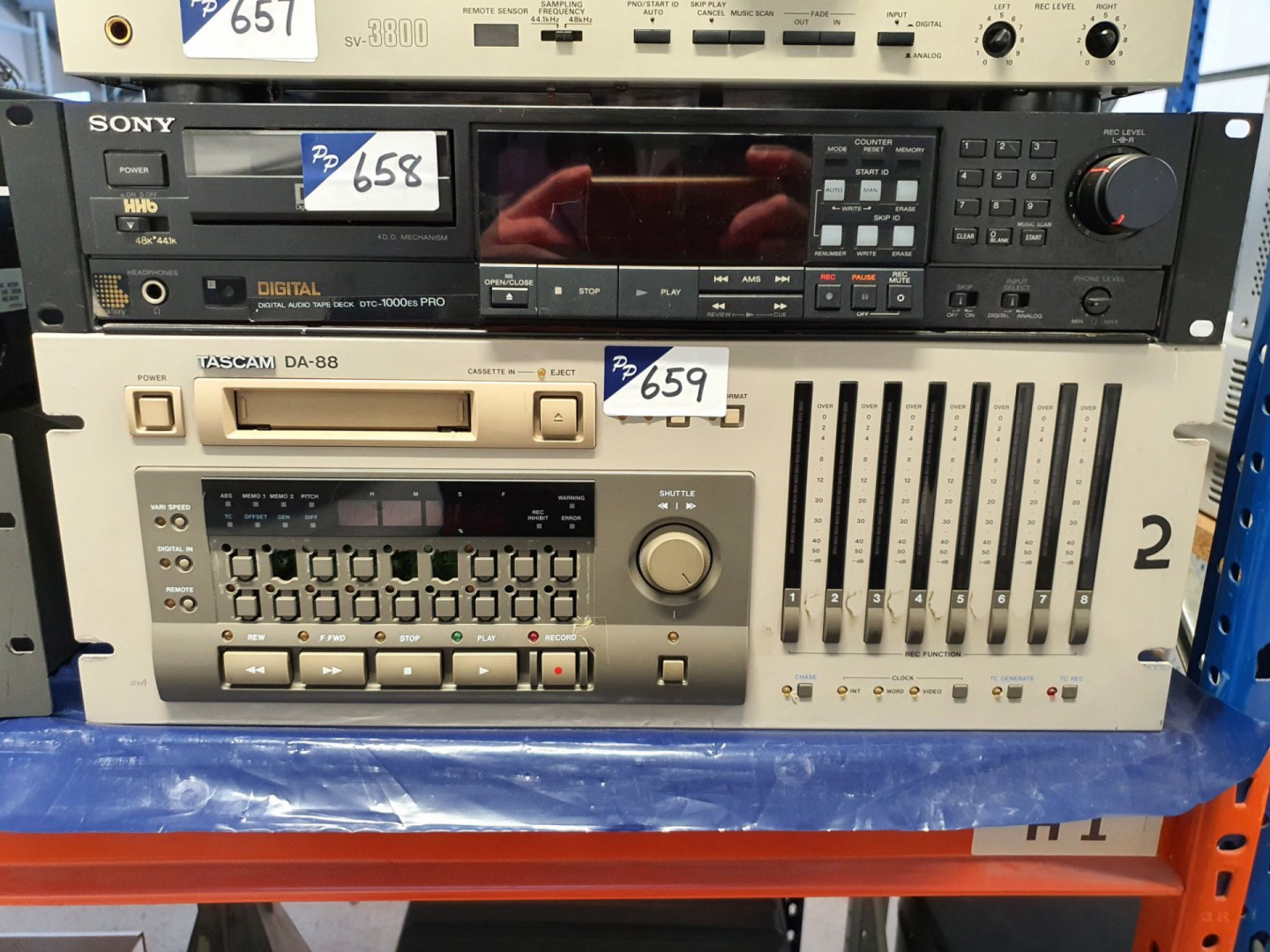 Tascam DA-88 DAT recorder (spares or repair)