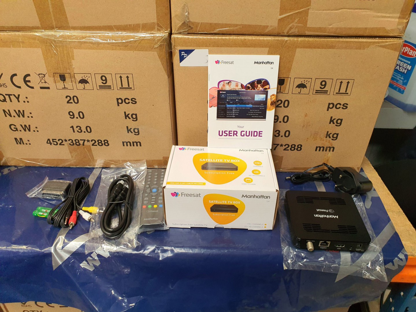 20x Manhattan SX Freesat HD receivers (boxed & unu...