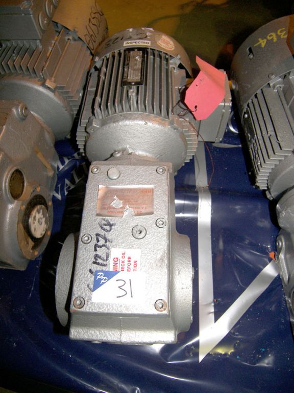 SEW 3 phase motor / gearbox, 1.5kW @ 86rpm