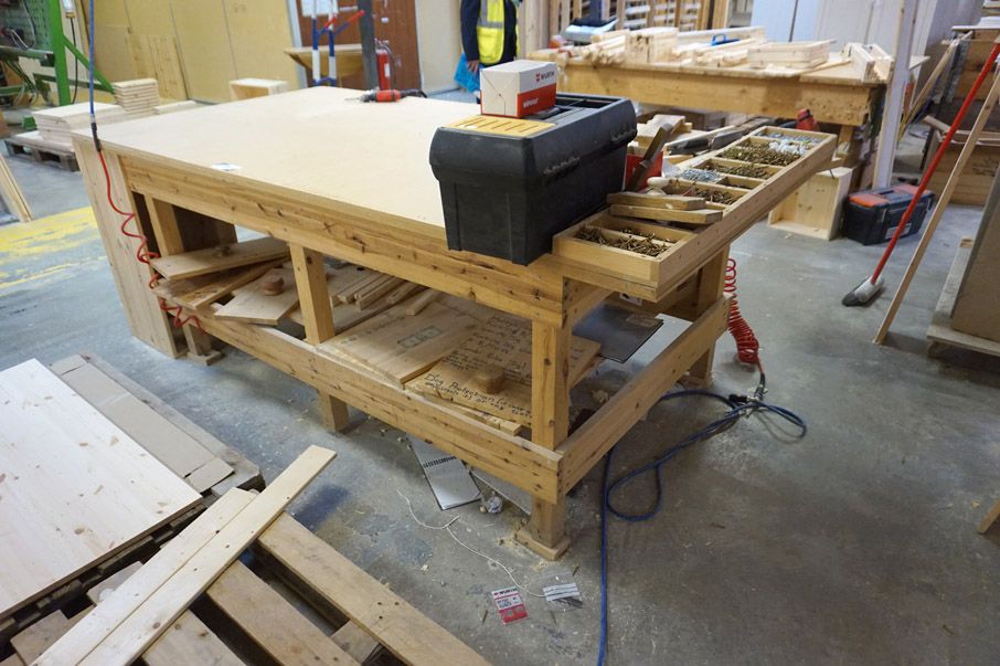 2450x1220mm wooden work bench