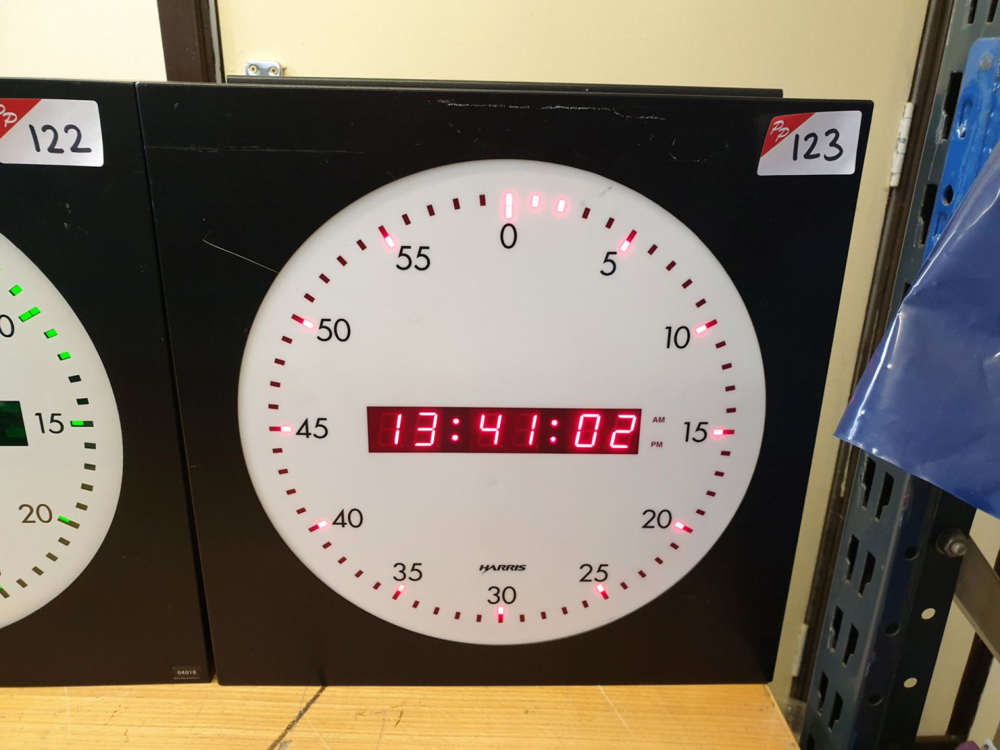 Leitch / Harris UDC-512-R slave studio clock
