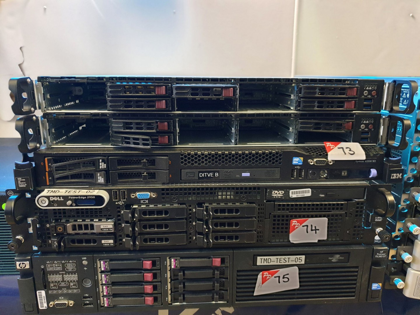 IBM X3550 M3 system rack type server - Please...