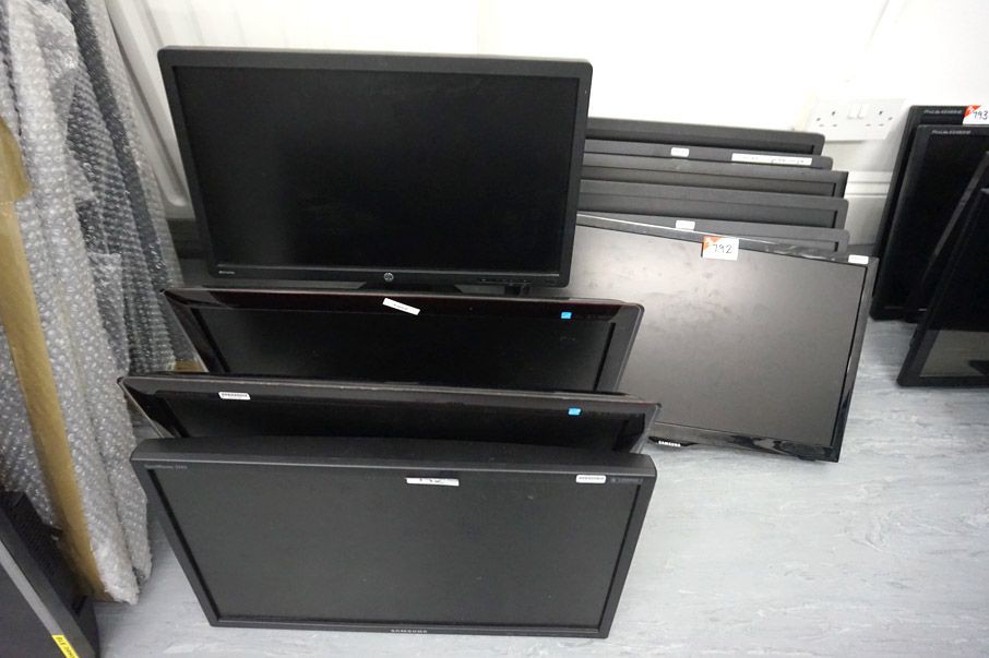 10x various Samsung, HP colour LCD monitors