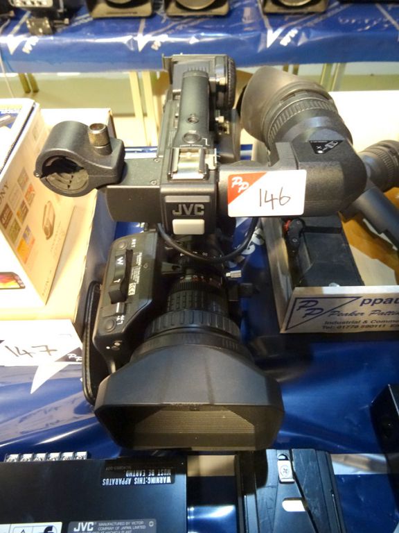 JVC GY-HD251 professional Pro HD camcorder
