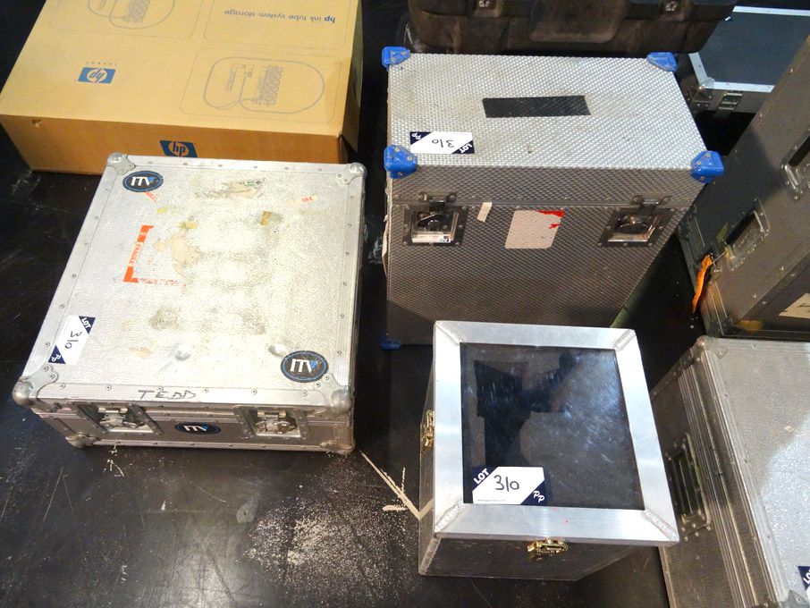 3x various size flight storage cases