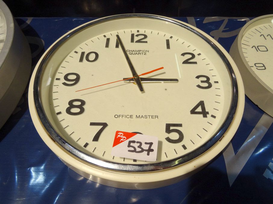 Champion Quartz Office Master clock