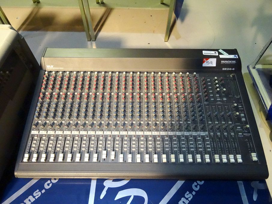 Mackie SR24.4 4 bus mixing console, 24 channel