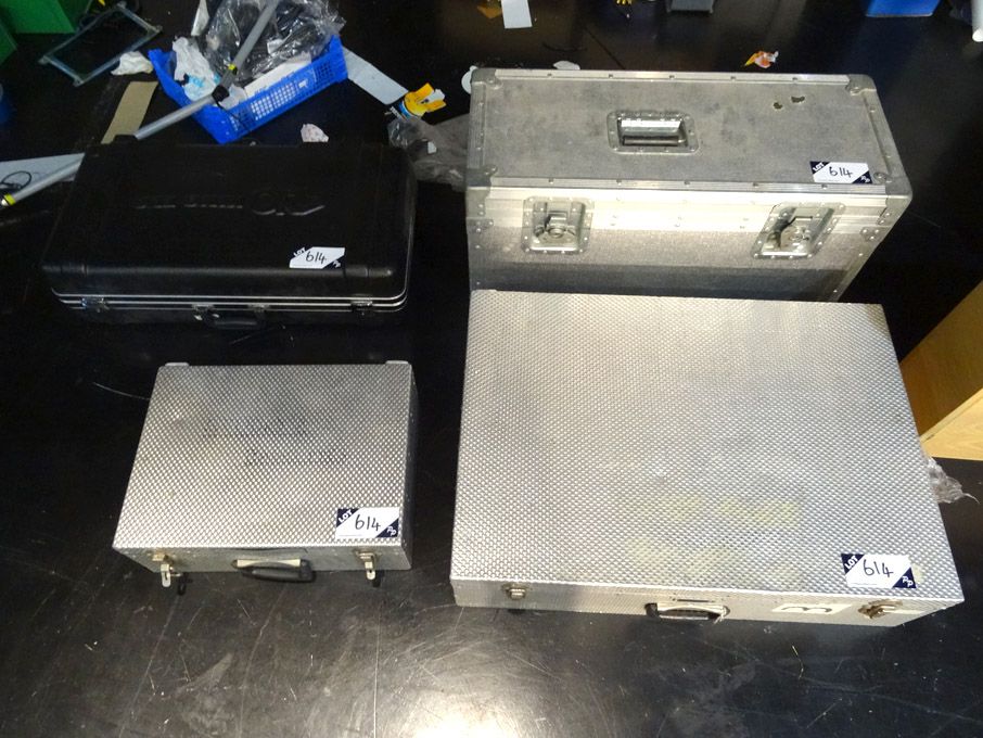 4x various flight storage cases