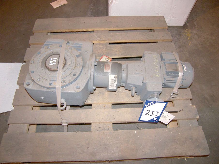SEW geared motor unit, 0.37kW (2006)