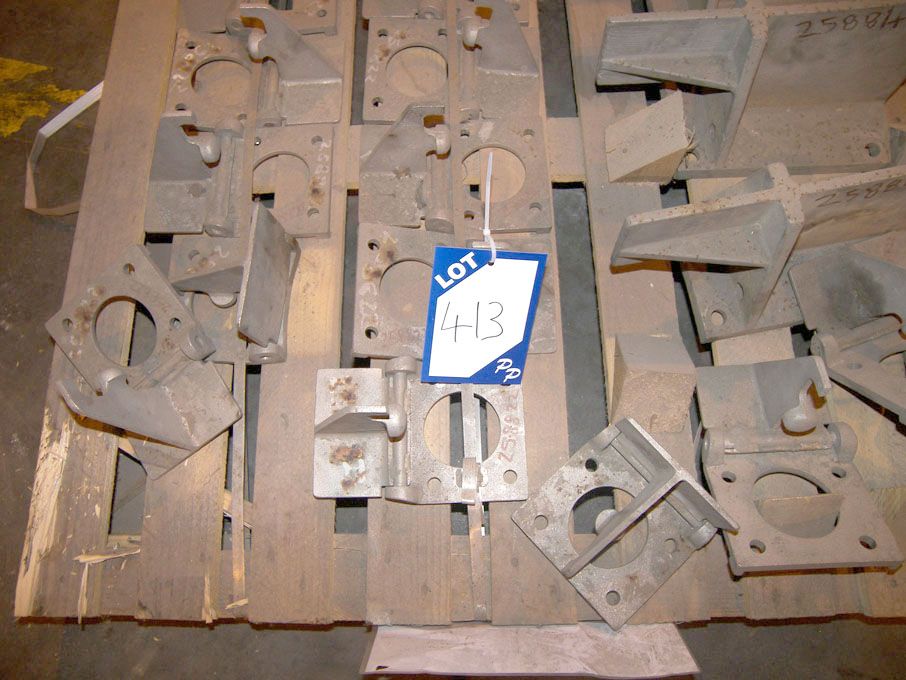 12x counter press flappers & 4x counter press shre...
