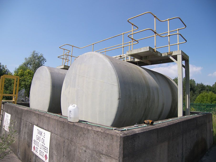 2x steel horizontal gas/oil storage tanks, 18000lt...