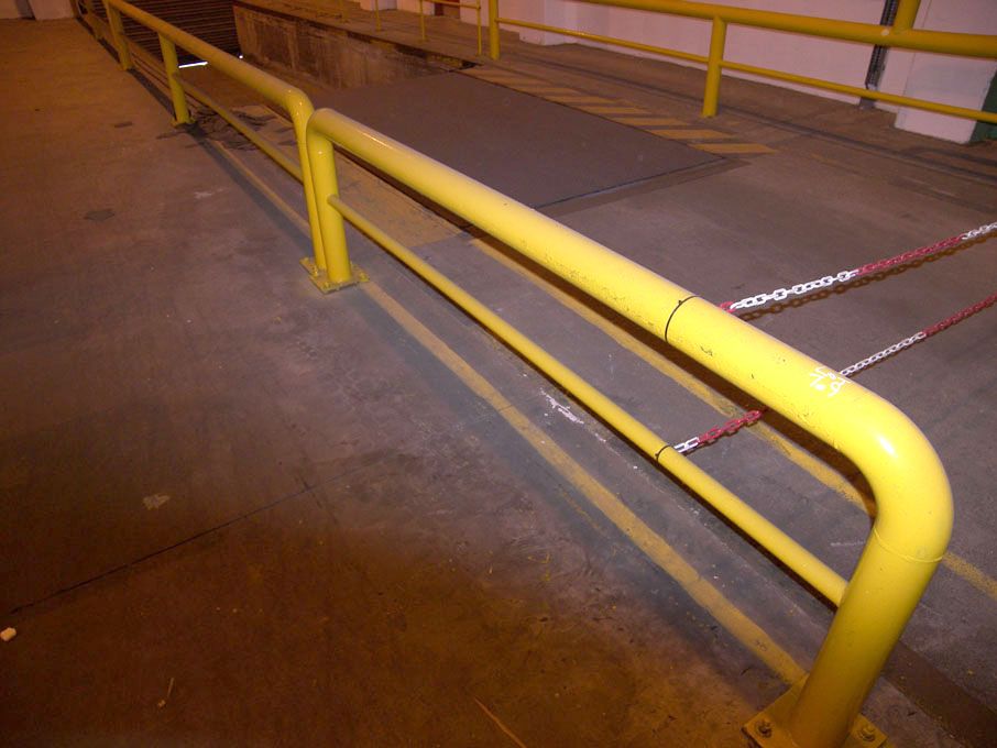 6x heavy duty floor mounted safety barrier, 2500x9...