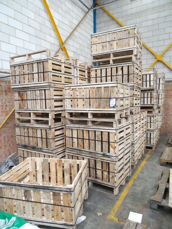 10x wooden storage crates, 1000x800x500mm