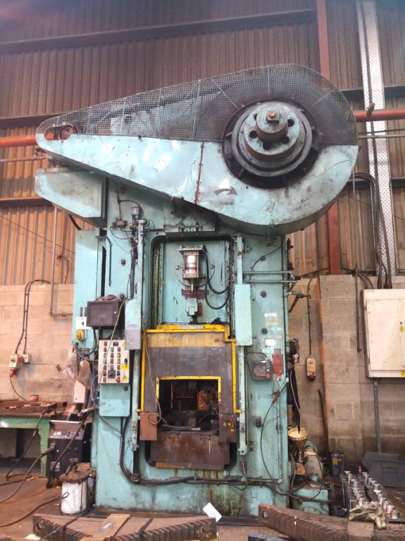 Wilkins Mitchel J30-C1-8 500ton mechanical press,...