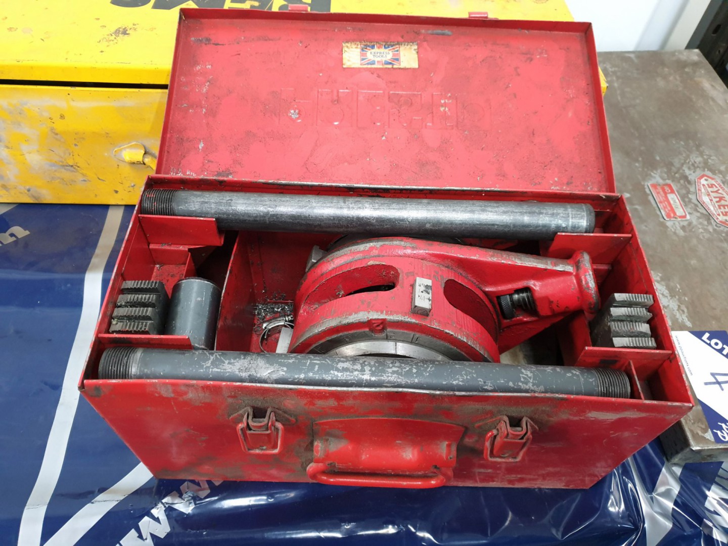 Presto 1150R/13R pipe threader BSP in metal carry...