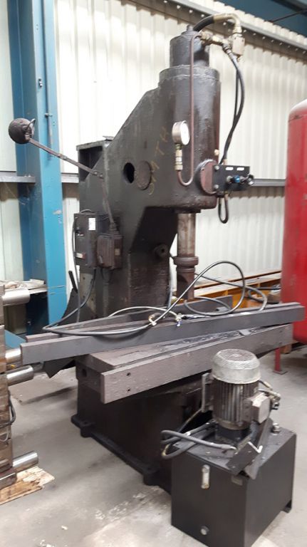 Mills C Frame hydraulic press with power pack - Lo...