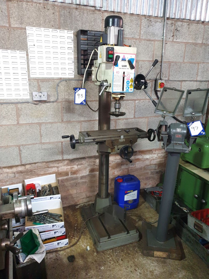 Chester 40 LUX Mill-Pedestal single spindle millin...