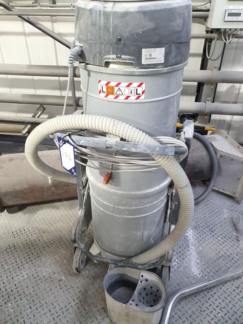Nilfisk S3L industrial mobile vacuum, 3kW, 240v (2...