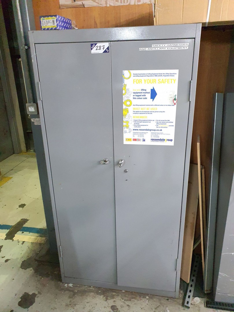 Grey metal 2 door storage cupboard, 910x1830x460mm...