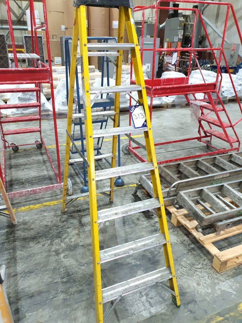 Summit yellow fibre glass step ladder